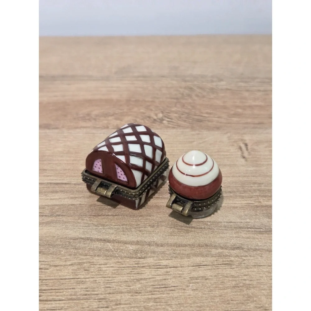 Vintage CBK Ltd Pair of Hinged Porcelain Trinket Boxes Red White 1''
